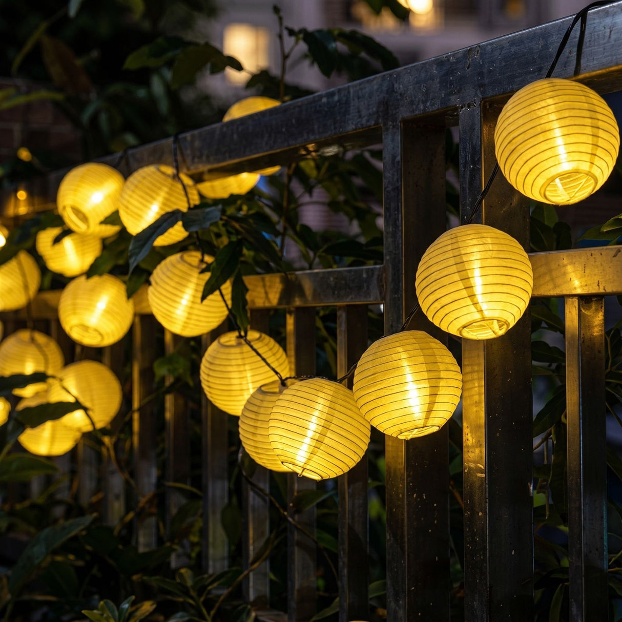 LED-Solar-Gartenbeleuchtung 6.5m Lampion-Dekoleuchte Outdoorleuchte