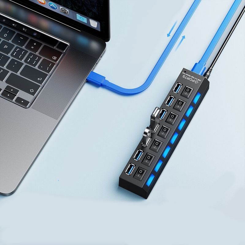 USB-Hub USB-A 3.0 7-Port Adapter mit Ein- u. Ausschalter und Licht