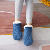 Fuzzy-Socken Gr. 35-38 Pantoffeln Hausschuhe Wintersocken Kuschelsocken
